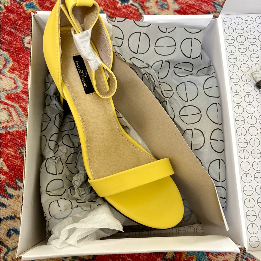 Women's Yellow Heels